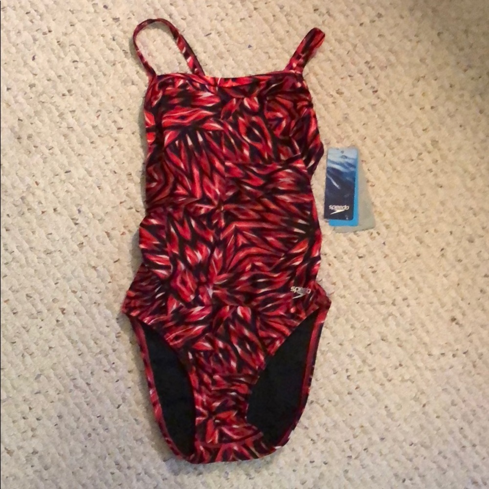NWT one piece speedo swimsuit size 6/32